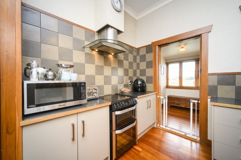 Photo of property in 8 Tawa Street, Tokomaru, Palmerston North, 4474