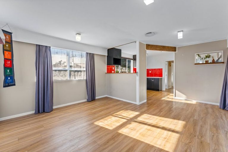 Photo of property in 53b Springs Road, Parakai, 0830