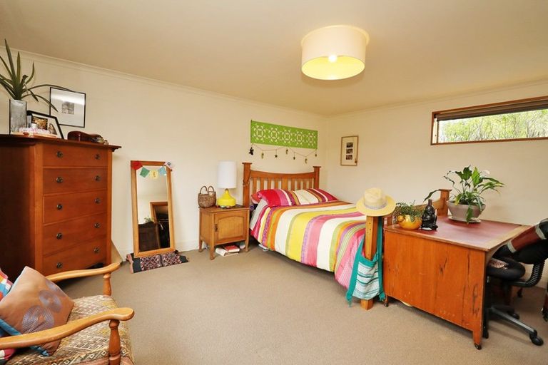 Photo of property in 36 Watt Road, Otatara, Invercargill, 9879