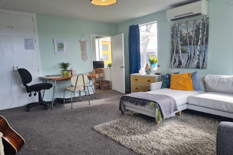 Photo of property in 3/90 Springs Road, Hornby, Christchurch, 8042