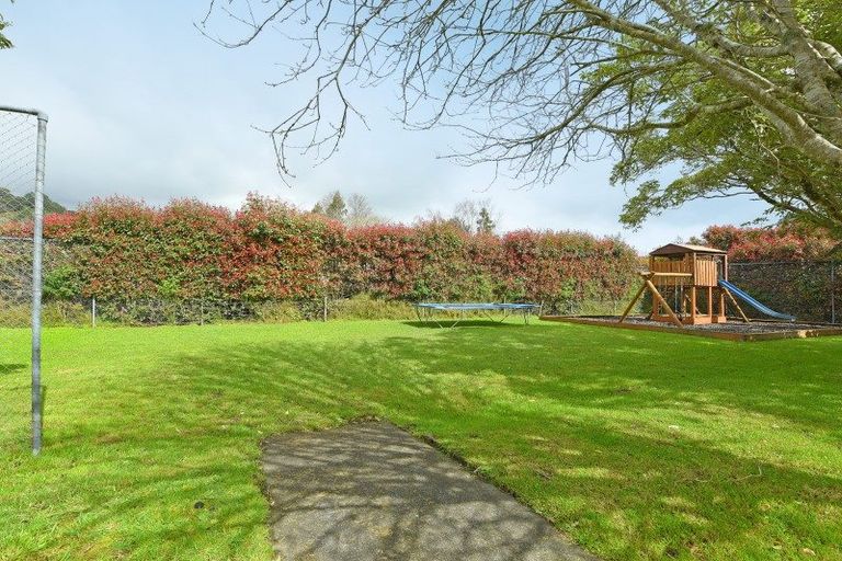 Photo of property in 160 Katherine Mansfield Drive, Whitemans Valley, Upper Hutt, 5371