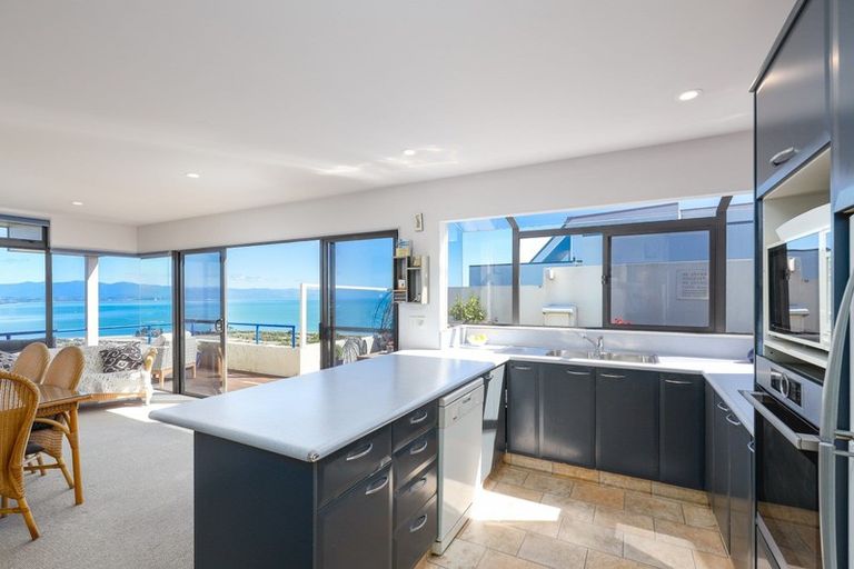 Photo of property in 348 Princes Drive, Britannia Heights, Nelson, 7010