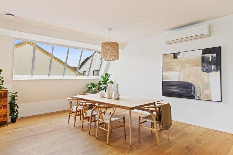 Photo of property in 19 Henui Street, Strandon, New Plymouth, 4312