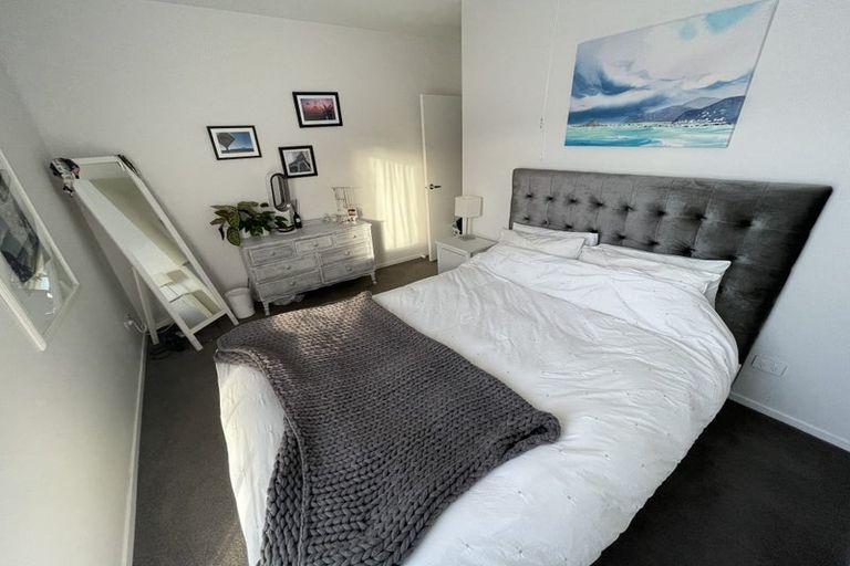 Photo of property in 77b Herald Street, Berhampore, Wellington, 6023