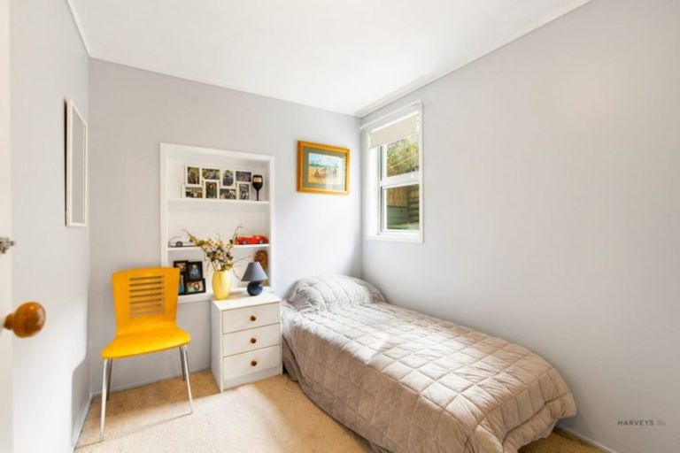 Photo of property in 1/15 Lancelot Place, Glenfield, Auckland, 0629