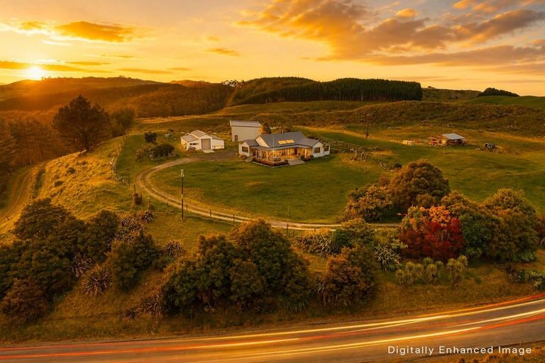 Photo of property in 265 Wilson Road, South Head, Helensville, 0874