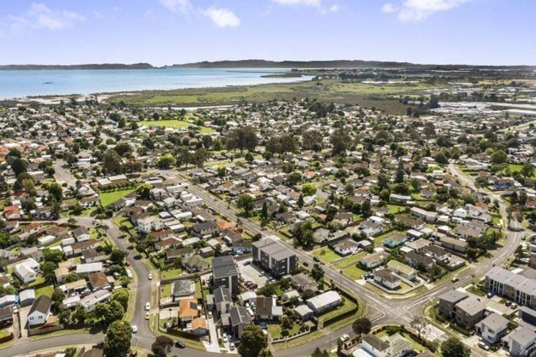 Photo of property in 3 Poutini Place, Manurewa, Auckland, 2102