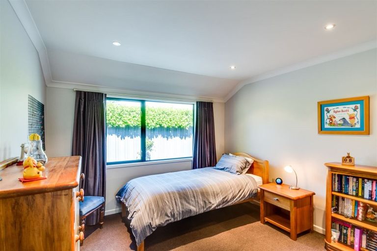 Photo of property in 6 Donald Place, Frimley, Hastings, 4120