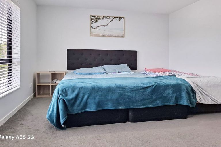 Photo of property in 62d Glendale Road, Glen Eden, Auckland, 0602