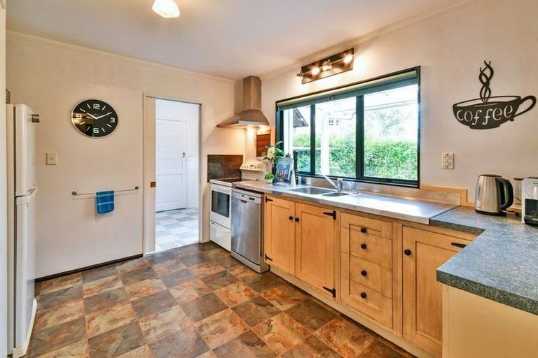 Photo of property in 14 Cameron Place, Drury, 2113