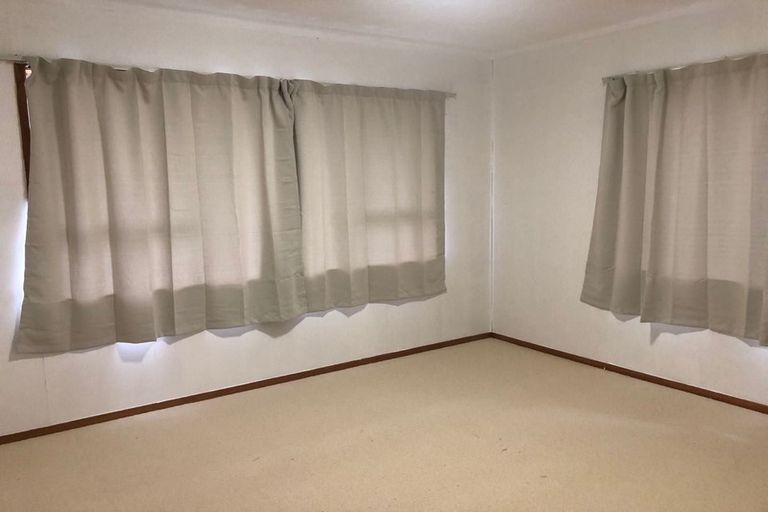 Photo of property in 280 Royal Road, Massey, Auckland, 0614