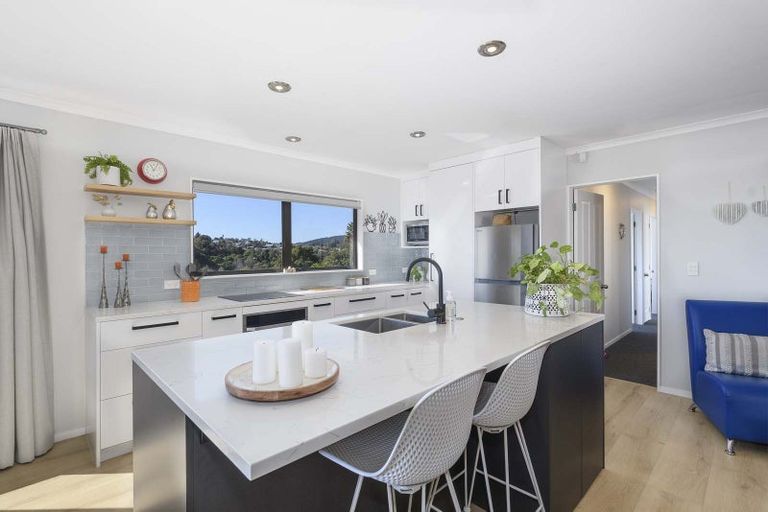 Photo of property in 30 Waipuna Grove, Welcome Bay, Tauranga, 3112