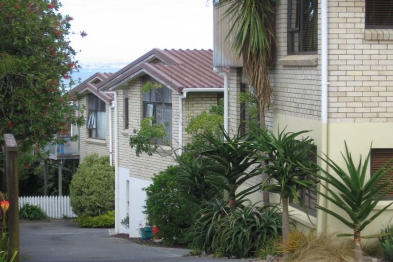 Photo of property in 2/2 Marama Street, Castor Bay, Auckland, 0620