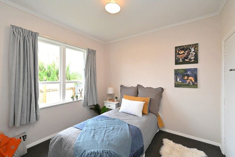 Photo of property in 24a Holyrood Street, Taradale, Napier, 4112