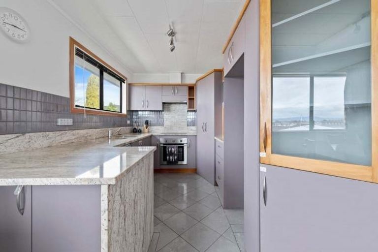 Photo of property in 39 Blomfield Street, Pukehangi, Rotorua, 3015