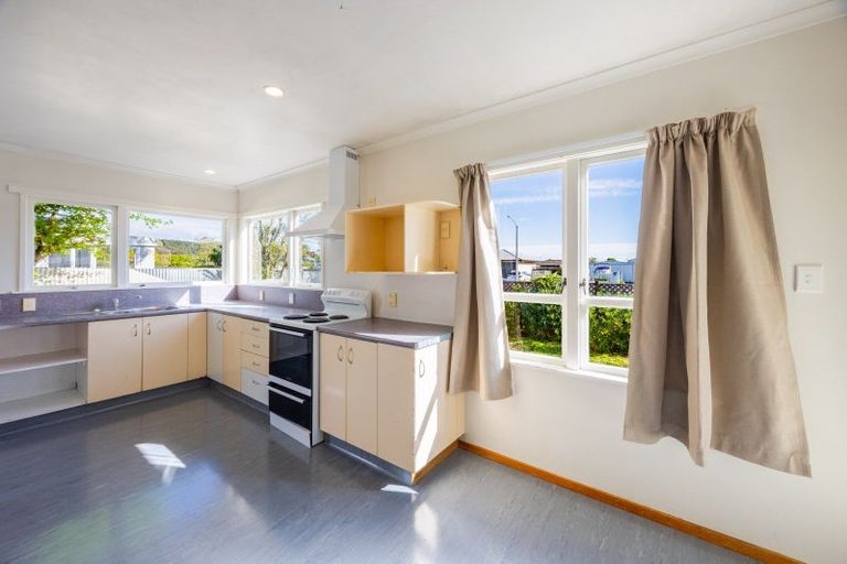 Photo of property in 23 Gebbie Road, Taradale, Napier, 4112