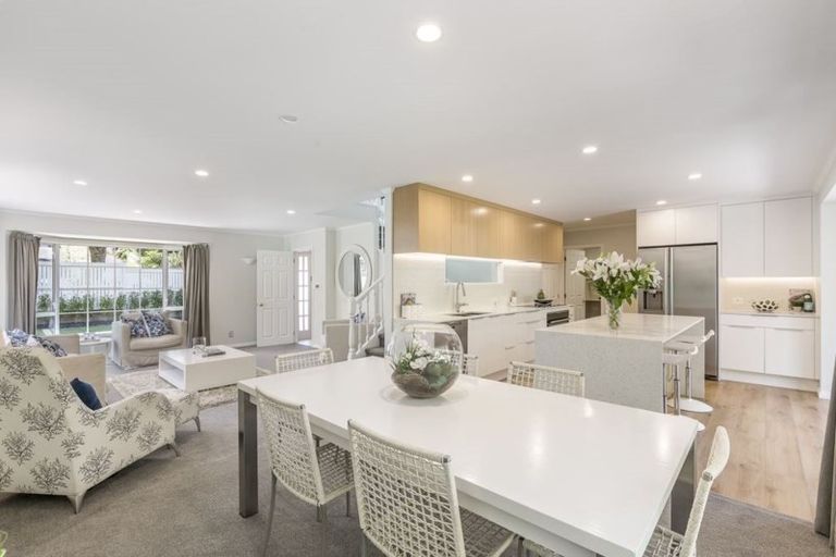 Photo of property in 1/48 Seaton Road, Murrays Bay, Auckland, 0630