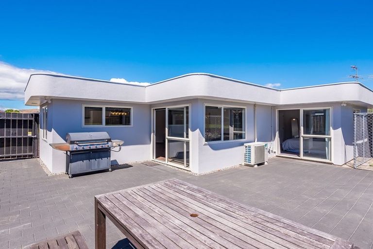 Photo of property in 29 Rutherford Drive, Waikanae Beach, Waikanae, 5036