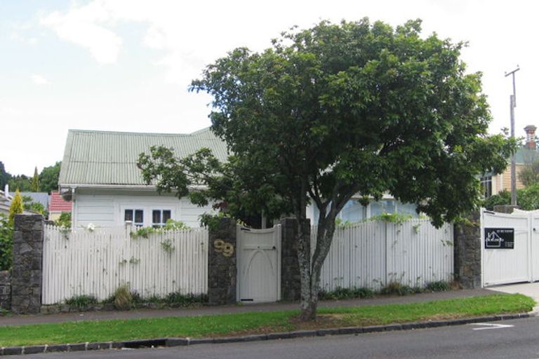 Photo of property in 99 Valley Road, Mount Eden, Auckland, 1024