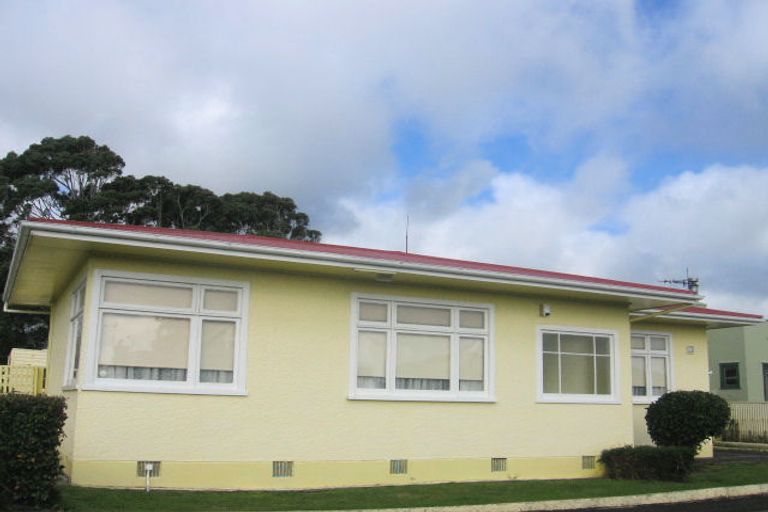 Photo of property in 34 Rewa Street, Takaro, Palmerston North, 4412