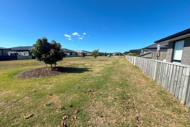 Photo of property in 12 Navy Lane, Papamoa, 3118