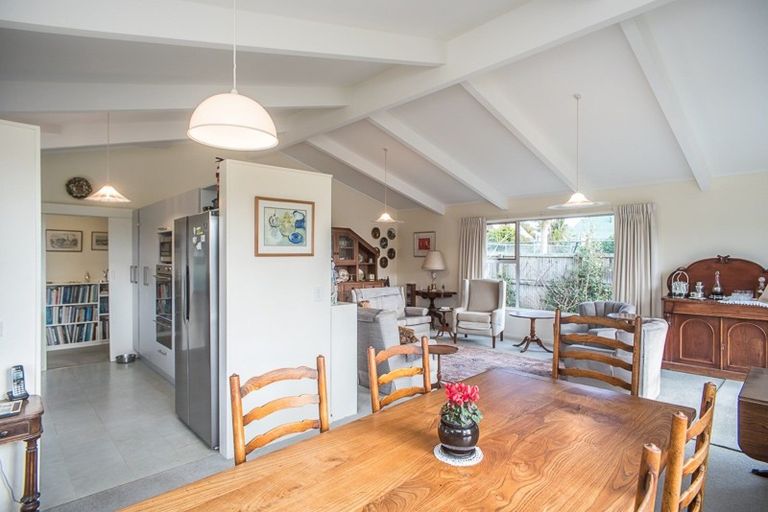 Photo of property in 244a Te Moana Road, Waikanae, 5036