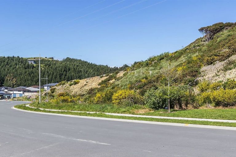 Photo of property in 157 Navigation Drive, Whitby, Porirua, 5024