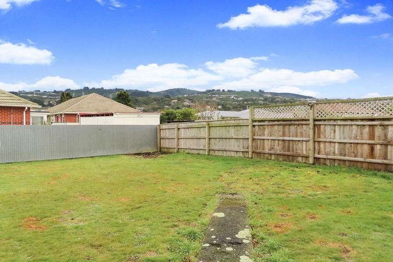 Photo of property in 8 Okura Grove, Boulcott, Lower Hutt, 5010