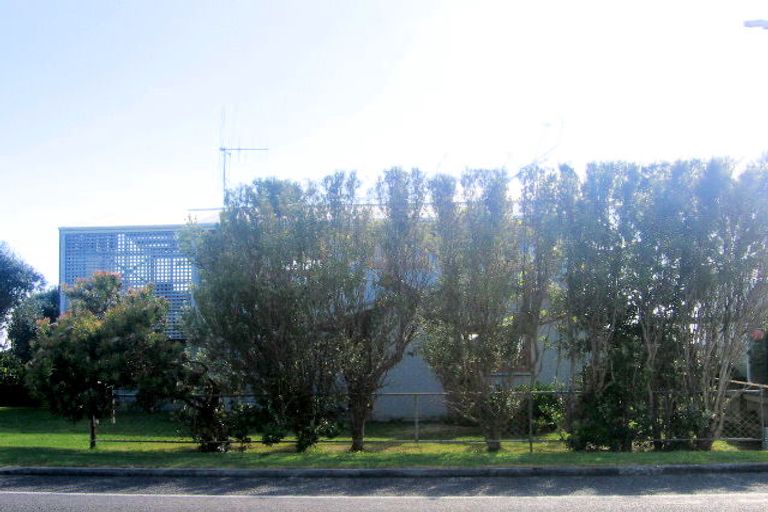 Photo of property in 165 Seaforth Road, Waihi Beach, 3611