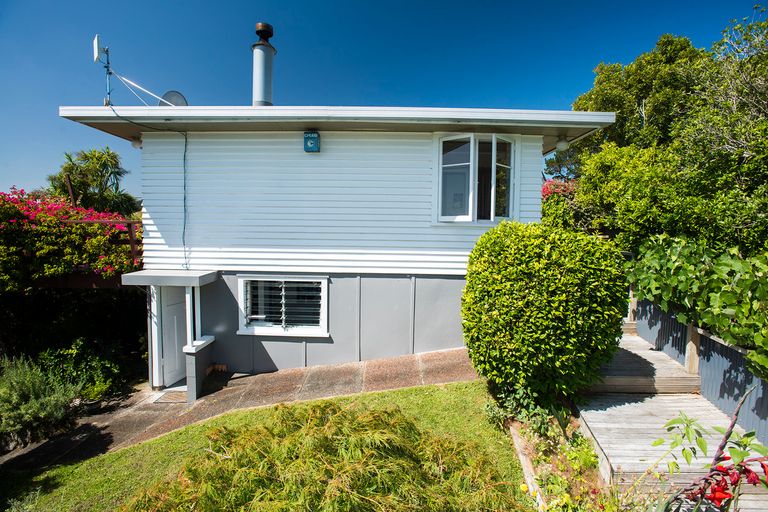 Photo of property in 35 Gaddums Hill Road, Outer Kaiti, Gisborne, 4010
