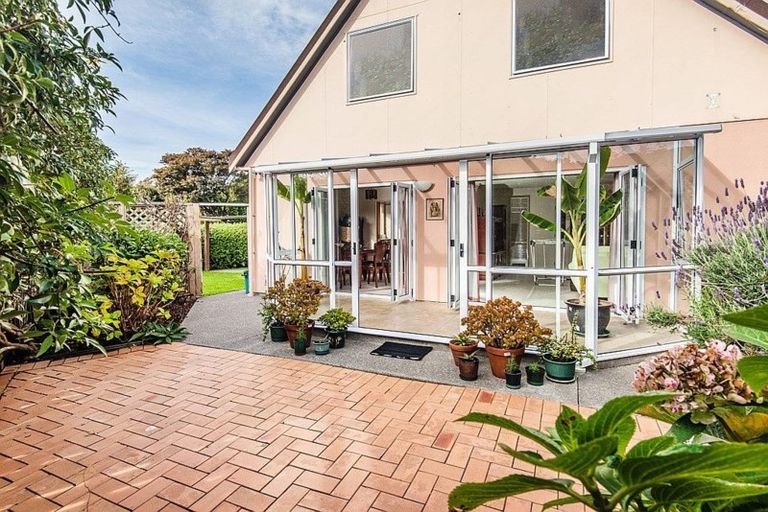 Photo of property in 8a Kipling Street, Johnsonville, Wellington, 6037