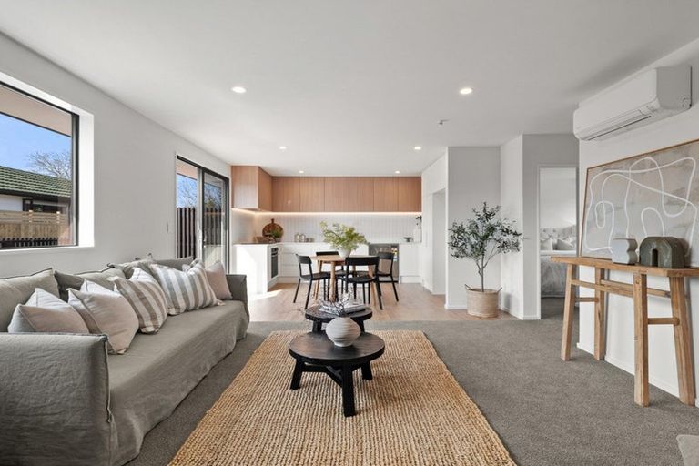 Photo of property in 2/8 Larch Place, Casebrook, Christchurch, 8051