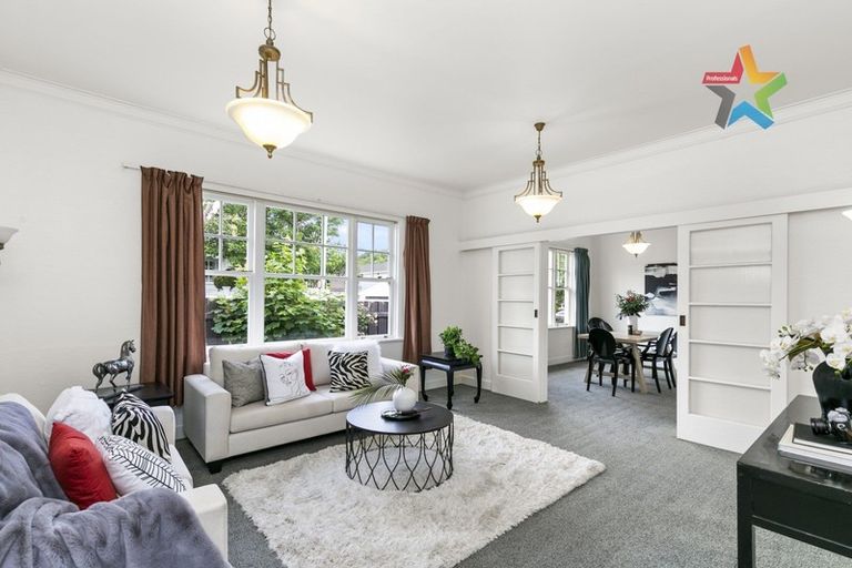 Photo of property in 284 Karori Road, Karori, Wellington, 6012