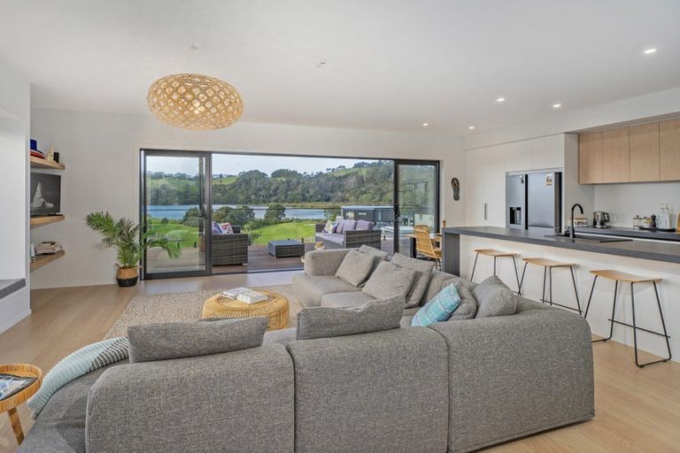 Photo of property in 6 Joyce Harsant Place, Cooks Beach, 3591