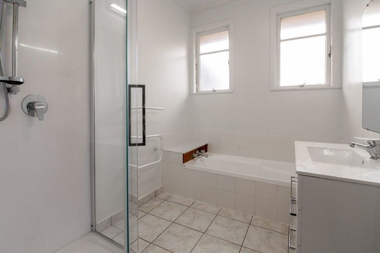 Photo of property in 11 Kowhai Street, Glenholme, Rotorua, 3010