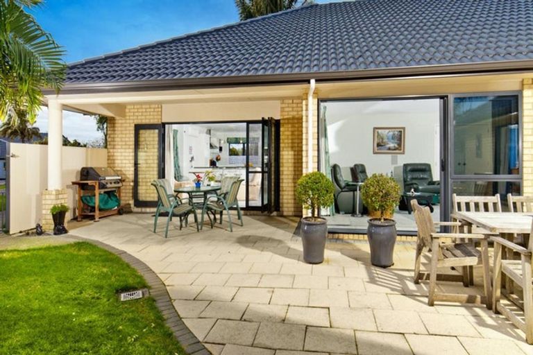 Photo of property in 52 Rame Road, Greenhithe, Auckland, 0632