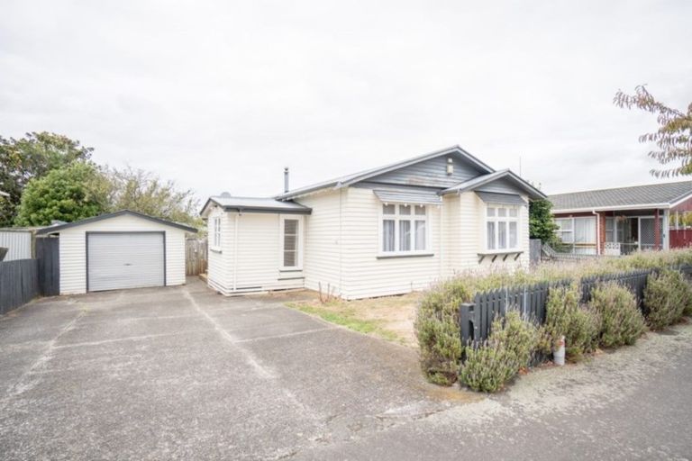 Photo of property in 26 Chelwood Street, Takaro, Palmerston North, 4412