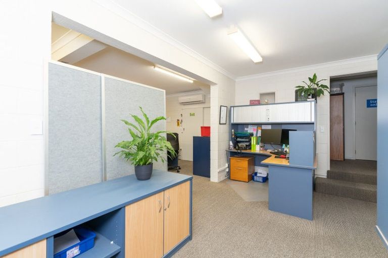 Photo of property in 13 Wallis Street, Raglan, 3225