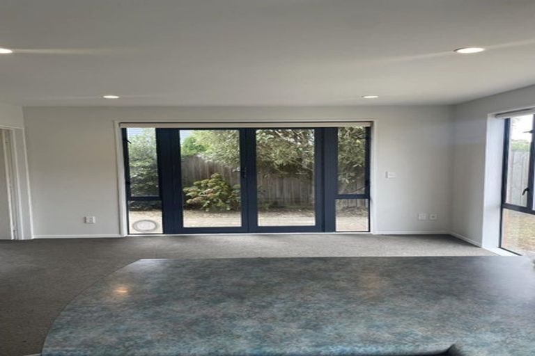 Photo of property in 32 Berkshire Drive, Avonhead, Christchurch, 8042