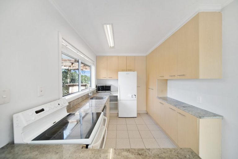 Photo of property in 34 Cyclarama Crescent, Massey, Auckland, 0614