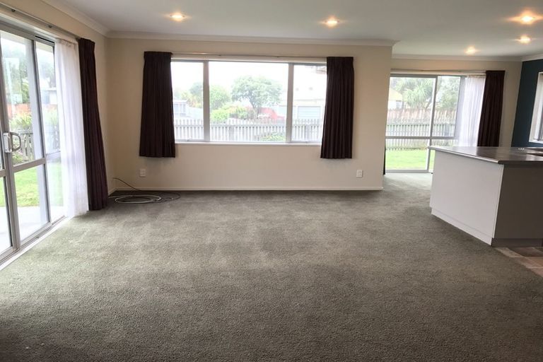 Photo of property in 1 Sioux Avenue, Wigram, Christchurch, 8042