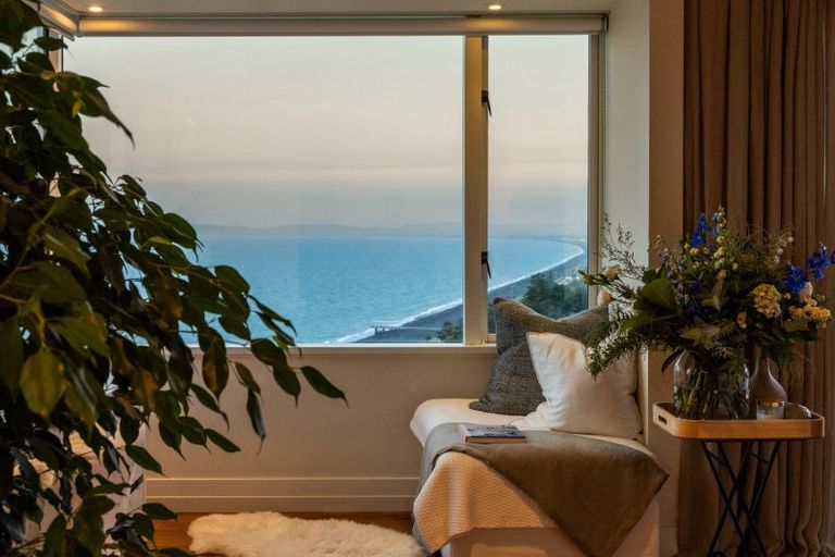 Photo of property in 8 Elizabeth Road, Bluff Hill, Napier, 4110