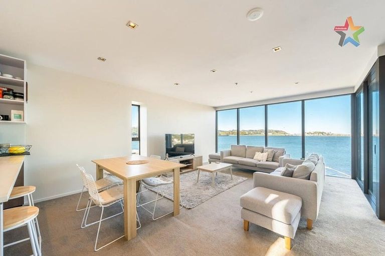 Photo of property in Patent 326 Apartments, 507s/326 Evans Bay Parade, Hataitai, Wellington, 6021