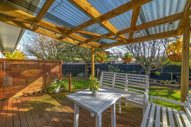 Photo of property in 10 Ashton Place, Highbury, Palmerston North, 4412