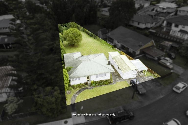 Photo of property in 4 Pomelo Road, Te Atatu South, Auckland, 0610