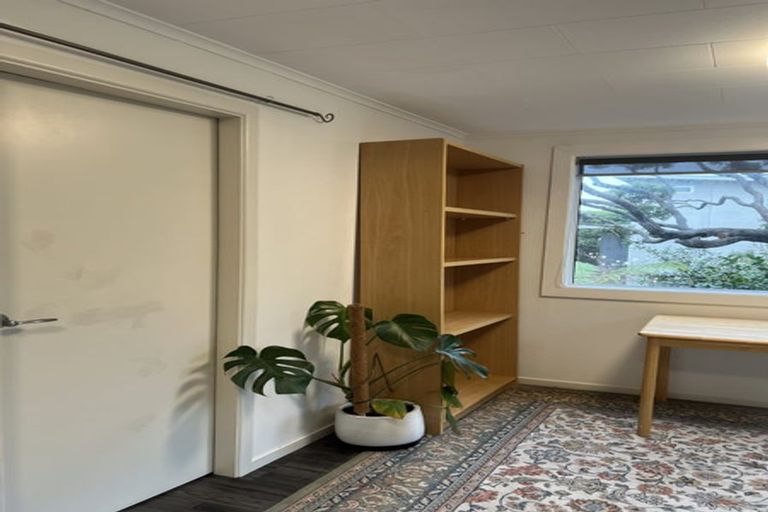 Photo of property in 108 Seaview Road, Paraparaumu Beach, Paraparaumu, 5032