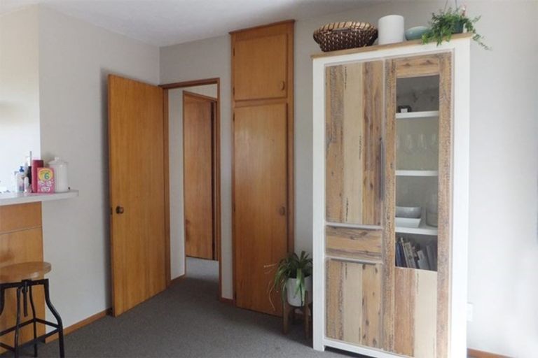 Photo of property in 1/5 Tuscany Place, Beckenham, Christchurch, 8023