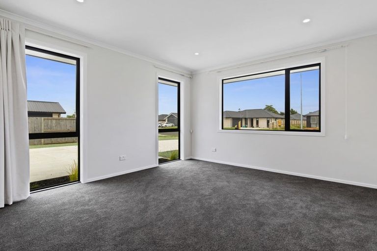 Photo of property in 36 Murray Ward Drive, Te Kauwhata, 3710