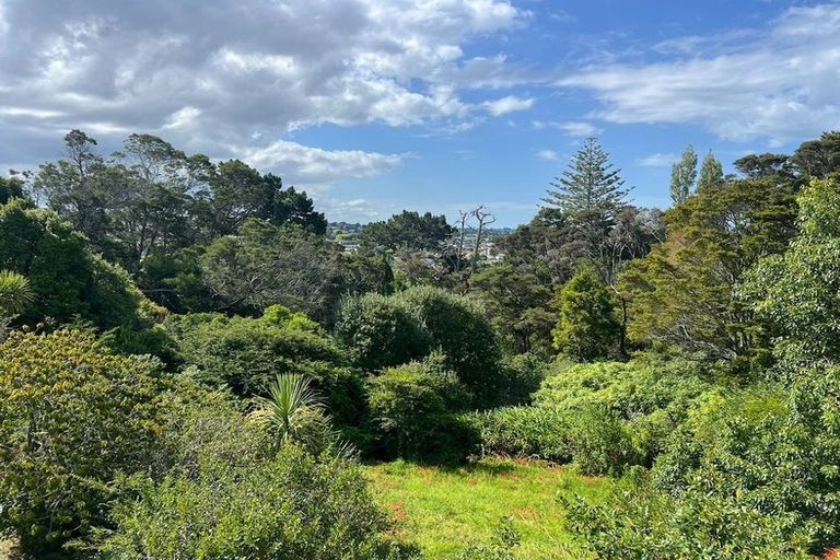 Photo of property in 1/40 Coronation Road, Hillcrest, Auckland, 0627