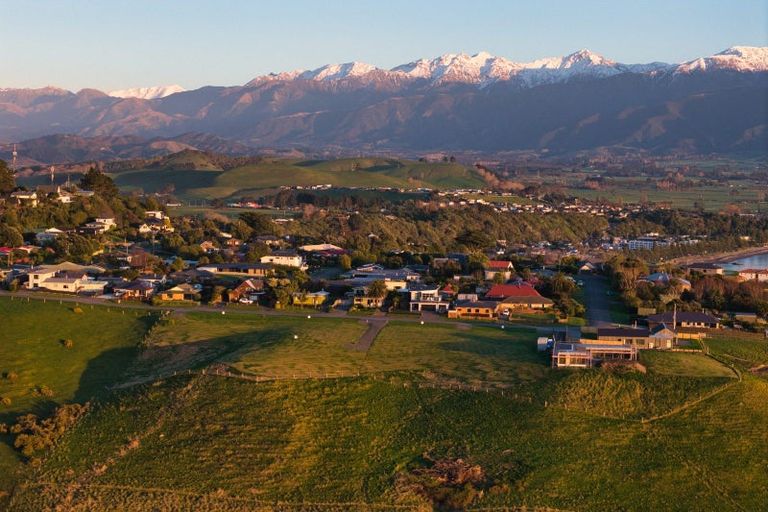 Photo of property in 35 Ward Street, Kaikoura, 7300